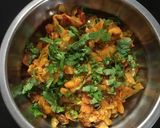 કોબી બટાકા નું શાક (Kobi Bataka Shak Recipe In Gujarati) રેસીપી સ્ટેપ4ફોટો