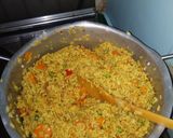 A picture of step 2 of Fried rice with pepper chicken.