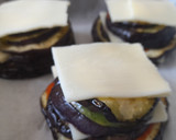 Foto del paso 3 de la receta: Milhojas de berenjenas con pesto y mozzarella
