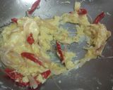 Foto langkah ke 4 dari resep Oseng Pare Telor.