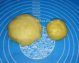Foto langkah ke 5 dari resep Bakpia isi Ubi Ungu Teflon.