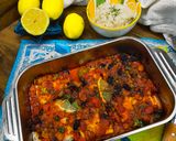 Paradicsomszószban sült tőkehal kapribogyóval és mazsolával mediterrán módra recept fázis 5 fotója