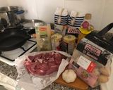 Foto del paso 1 de la receta: Carne de pierna de cordero en salsa de tomate