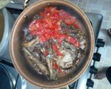 A picture of step 4 of Chicken stew and rice #festivecontestkakamega.