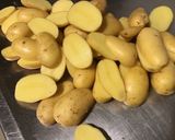 Une image de l'étape 4 de Pommes grenailles au chou romanesco et dulce.