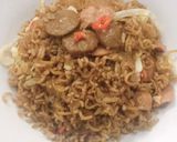 Foto langkah ke 6 dari resep Nasi Goreng Indomie Magelangan (Upnorm*l).