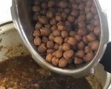 A picture of step 9 of Amritsari Chhole / Punjabi Style Chickpeas Gravy.