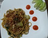 Foto langkah ke 5 dari resep Mie goreng jawa.