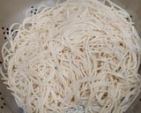 A picture of step 2 of Udon Noodles.