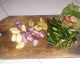 Foto langkah ke 1 dari resep Sayur Ikan Layur.