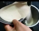 A picture of step 4 of Rava Laddu.