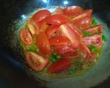 A picture of step 1 of Peshawari Chicken tikka karahi.