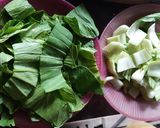 Foto langkah ke 1 dari resep 39. Sop pakcoy dan pentol.