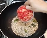A picture of step 4 of Fried Aloo Baingan.