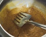 A picture of step 1 of Sindhi Kadhi.