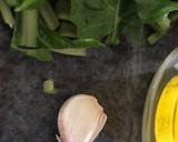 Foto del paso 1 de la receta: Sopa de acelgas silvestres con arroz