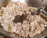 洋蔥蘑菇鐵板麵和洋蔥蘑菇蒟蒻的食譜步驟6照片