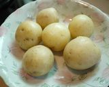 A picture of step 4 of Potato and Egg Salad.