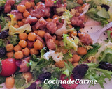 Foto del paso 6 de la receta: Ensalada de verano con legumbres, longaniza, sobrasada y miel