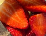 Une image de l'étape 1 de Smoothie fraise-banane.