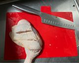 รูปขั้นตอนการทำที่ 1 ของ ไก่อบงาขาว หมักน้ำมันงา