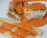 Foto del paso 7 de la receta: Suprema de merluza con salsa de piquillos