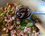 Foto langkah ke 8 dari resep Oseng Cumi Asin Pete.
