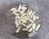 A picture of step 2 of Burnt Garlic Dal Fry.