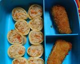 Foto langkah ke 6 dari resep Nasi Goreng Mentega Gulung for baby 22M.