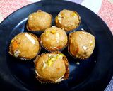 A picture of step 6 of Atta Ladoo.