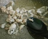 Foto langkah ke 2 dari resep Minyak ayam.