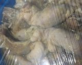 Foto langkah ke 2 dari resep Ayam goreng bawang putih.