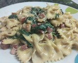 Foto del paso 5 de la receta: Pasta "falsa carbonara al tartufo" con bacon y espinacas
