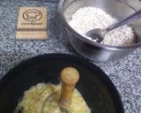 Foto del paso 1 de la receta: Galletitas con dos ingredientes.🍪👩🏼🍳