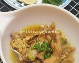 Foto langkah ke 6 dari resep Soto Ceker dan Tulang Lamongan.