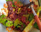 Foto langkah ke 2 dari resep Rendang bumbu instan indofood.
