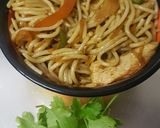 A picture of step 10 of Chicken chowmein.