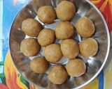 લાડુ(Ladoo Recipe in Gujarati) રેસીપી સ્ટેપ5ફોટો