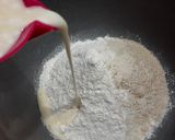 Foto langkah ke 2 dari resep Donat buttermilk.