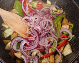 Foto del paso 4 de la receta: Rulitos de pisto