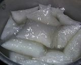 Foto langkah ke 4 dari resep Lontong versi bungkus plastik.