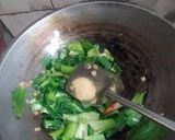 Foto langkah ke 5 dari resep Tumis Pakcoy Kol Ungu.