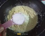 A picture of step 2 of Amrut Paak / Rava Burfi.