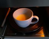 Foto del paso 3 de la receta: Tarta de obleas, con crema pastelera de colores hecha en microondas (9 ingredientes)