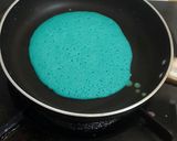 Foto langkah ke 2 dari resep Martabak Lenggang Isi Pandan Custard.