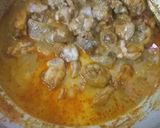 รูปขั้นตอนการทำที่ 5 ของ แกงกะทิไก่หน่อไม้สดต้ม