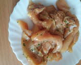 Foto del paso 1 de la receta: Ensalada de pollo crujiente con frutas y salsa de yogurt