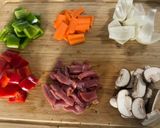 Foto del paso 1 de la receta: Solomillo de cerdo en salsa de Ostras y jengibre