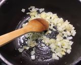 Une image de l'étape 8 de Soupe de pommes de terre et courgettes à la tomate.