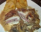 Foto del paso 5 de la receta: Pechuga de pollo rellena de salchichas frescas y champiñones naturales
